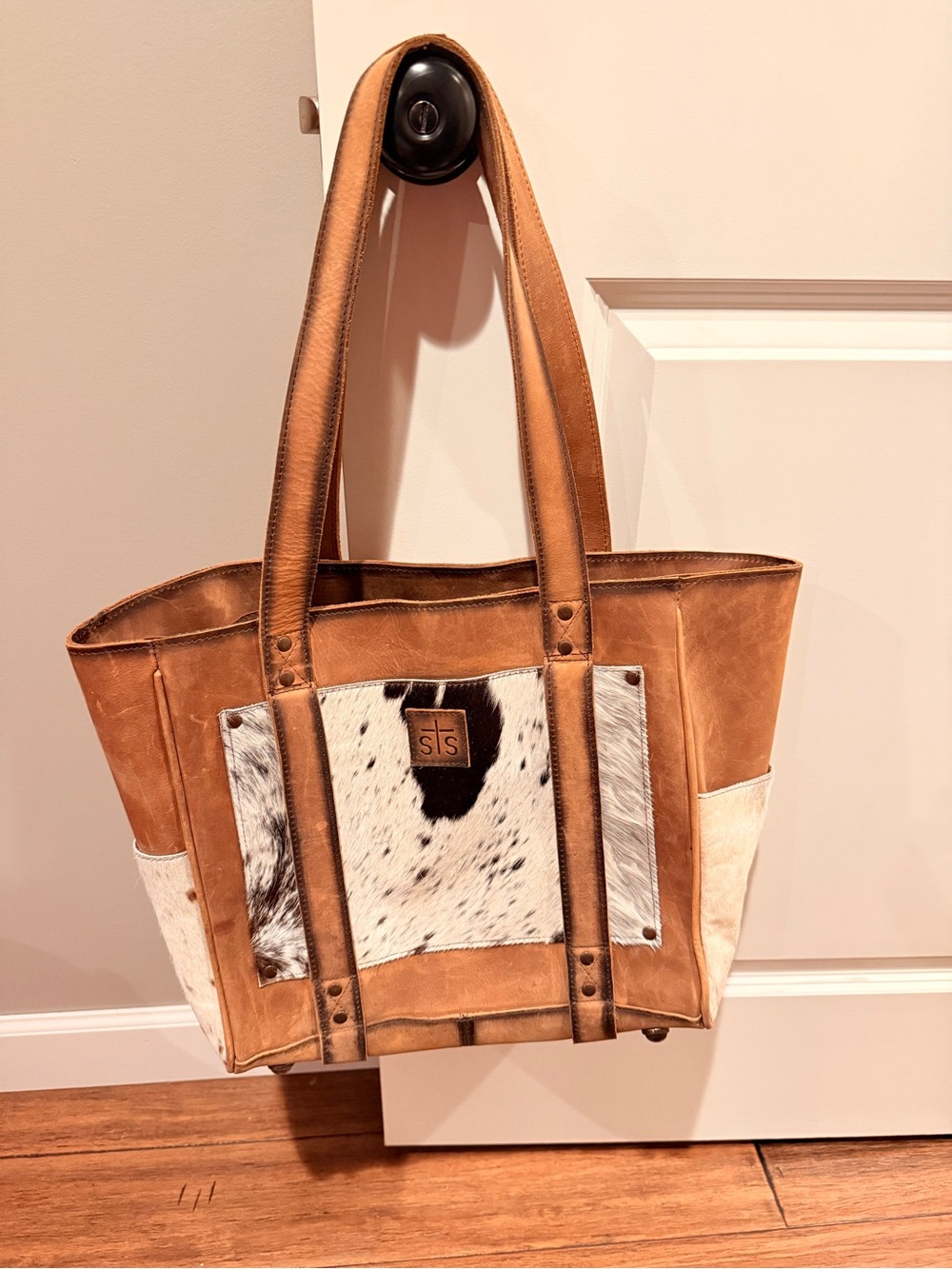 STS Ranchwear Cowhide Trinity Tan Leather Tote with White & Black Cowhide Accent